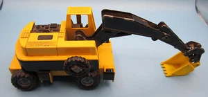 Vintage Majorette Diecast Pelle Sur Pneus / Tractor W/ Working Crank 1/56 France - Picture 1 of 6