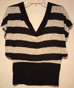 Vintage Y2K Short Sleeve Stretch Cropped Top Junior L Blk/Gray Banded Bottom - Picture 1 of 7