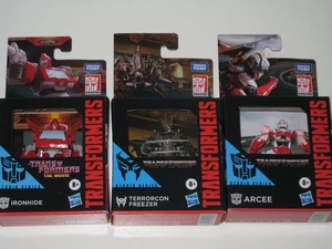 3 - 2023 TRANSFORMERS STUDIO SERIES : 3.5" IRONHIDE / ARCEE /  TERRORCON FIGURES - Picture 1 of 2
