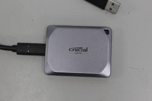Crucial X9 Pro 2TB USB-A Portable External SSD - Afbeelding 1 van 2