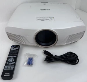 Epson Home Cinema 5050UB 4K PRO-UHD 3-Chip HDR Projector - New Lamp - Picture 1 of 6