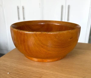 Cuenco de madera pedestal vintage años 60 70 teca? Decoración de frutas para ensaladas 8,5" - Imagen 1 de 8