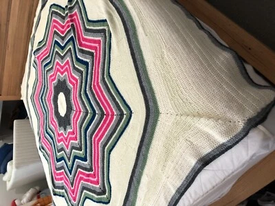 Crochet Pattern Ten Point Star Square Rug/blanket/throw (UK or US version)  - Image 1 of 4