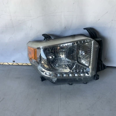2014 2015 2016 2017 TOYOTA TUNDRA FRONT RIGHT HEADLIGHT OEM Foto 1 de 4
