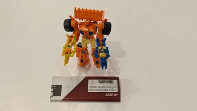 Generations Deluxe Class Autobot Scoop with Holepunch & Caliburst Complete - Image 1 of 4