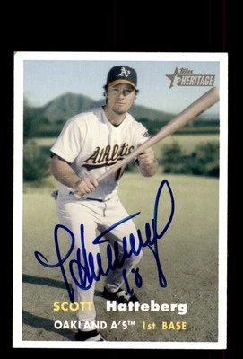 Signed Baseball Card Auto Scott Hatteberg 2006 Topps Heritage #395 Oakland A's - Image 1 of 2