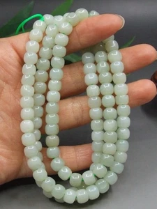 Statua pendente squisita intagliata a mano in giada Hetian naturale certificata perla 7 mm - Foto 1 di 7