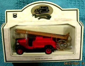 CHEVRON COMMEMORATIVE Model REPLICA 1934 Dennis Refinery Fire Truck DIE CAST - Picture 1 of 6