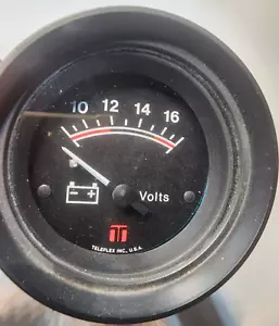 TELEFLEX VOLTMETER Battery GAUGE 53212 BLACK BEZEL OUTBOARD I/O MERCURY YAMAHA - Foto 1 di 6