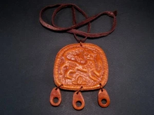 Vintage 70er Jahre. ECHT LEDER MEDAILLON HALSKETTE !!! - Bild 1 von 5