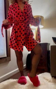 Victoria's Secret Bright PINK Women's XS Polka Dot Thick Soft Fleece Robe - Picture 1 of 23
