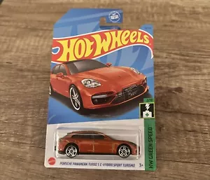 Hot Wheels Porsche Panamera Turbo S E-Hybrid Sport Turismo 38/250 “NEW” - Picture 1 of 1