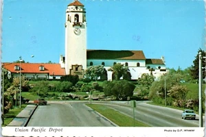 Union Pacific Depot with Platt Gardens in Foreground, Boise, Idaho Postcard - Picture 1 of 2