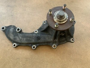 1996-2000 Toyota 4Runner / TACOMA 2.7L Water Pump OEM 16100-79445 - Picture 1 of 9