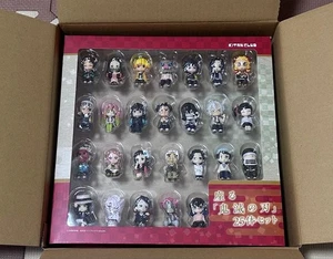 Demon Slayer: Kimetsu no Yaiba Sitzgruppe 25 Stück - Bild 1 von 5