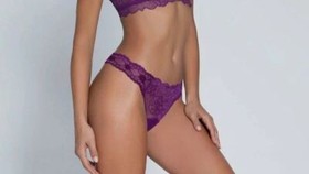Lise Charmel Women's Purple Sublime En Dentelle Lace Thong Pantie Size M