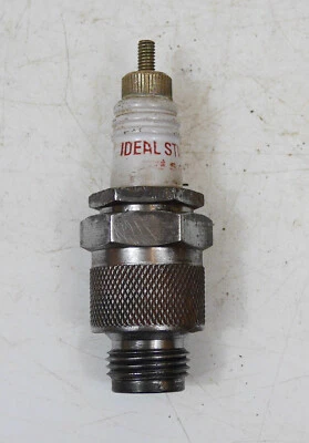 ancienne bougie automobile IDEAL STANDARD SPARK Plug N°18 scintillaphilie - Photo 1/4