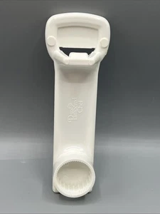 Pampered Chef Easy Opener Plastic Magnetic Bottle Can Tab Opener 2590 - Picture 1 of 6