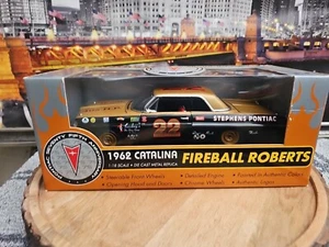 1:18 ERTL 1962 PONTIAC CATALINA FIREBALL ROBERTS #22 STEPHENS PONTIAC 75TH ANN. - Picture 1 of 19