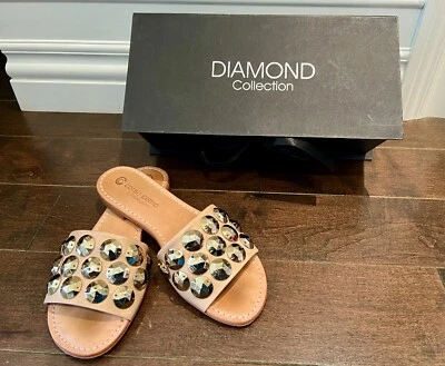 Sandalia natural Corso Como Diamond Collection con tachuelas metálicas - Dolly, talla 7 Foto 1 de 4