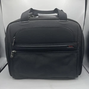 Bolso Boston de nailon bidireccional Tumi 22155D4 negro bolsa de viaje calzoncillo de gimnasio - Imagen 1 de 17