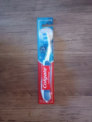 Cepillo de dientes de viaje plegable suave Colgate Travel Voyage 90 color azul Foto 1 de 3