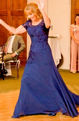 Vestido bordado com lantejoulas azul real mãe da noiva Cameral Blake, tamanho 12 - Imagem 1 de 4