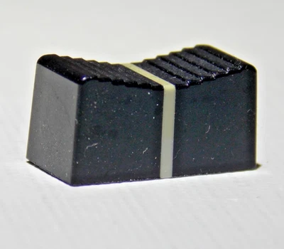 Roland  XP-80 XP-50 XP-60  Replacement Original Slider Knob EXCELLENT CONDITION - Image 1 of 4