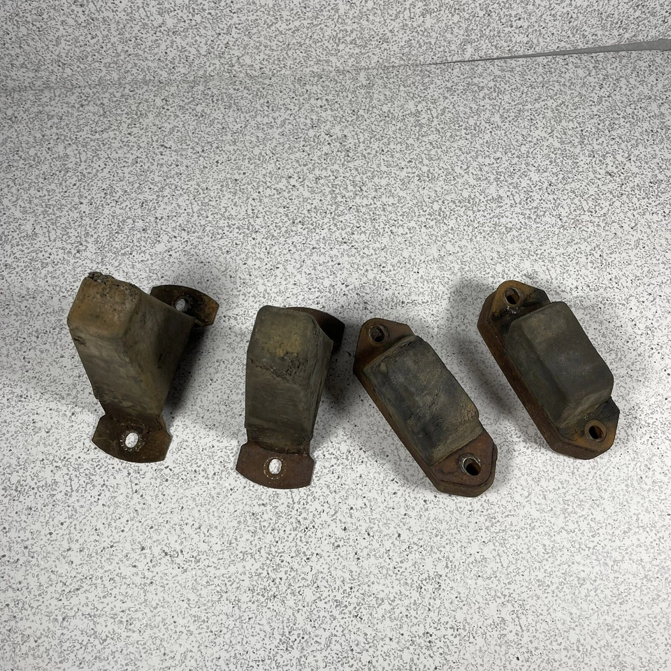 Paradas de tope de eje Willy’s Wagon 46-64 Foto 1 de 4