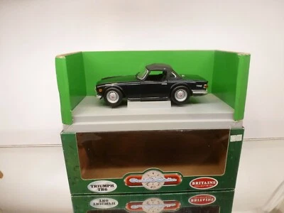 ERTL 7884 TRIUMPH TR6 CONVERTIBLE ROADSTER - BLACK 1:18 - GOOD IN BOX - Bild 1 von 4
