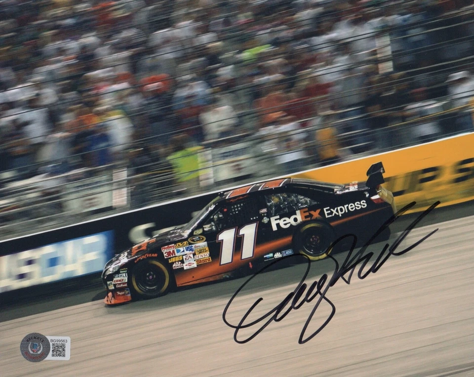 Foto firmada autografiada por Denny Hamlin NASCAR 8x10 Beckett certificado de autenticidad BAS Foto 1 de 1