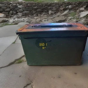 840 CRTG 5.56MM BALL M855 AMMO CASE, Actually Used Case - Picture 1 of 7