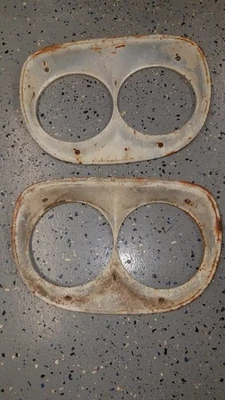 De colección 1959 Chevrolet Apache Camión Faros Borde Faro Anillo Bisel Par Foto 1 de 4