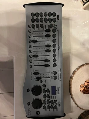Monoprice DMX-512 Controller | 16-Channel - - Image 1 of 2