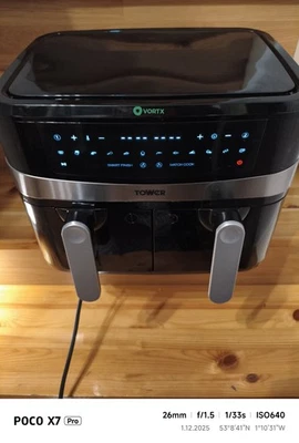 Tower Vortx 9L Dual Basket Air Fryer - Black (T17088) - Image 1 of 4