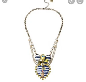 Collana ragazza pin up forma nave Betsey Johnson $55 BK14 - Foto 1 di 5