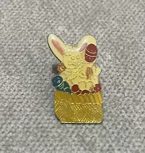 Easter Bunny Metal Lapel Pin - Vintage - Picture 1 of 3