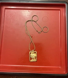 Collar Colgante Soldado Romano AVON Vintage Tono Dorado Años 70 Cadena Cuerda - Imagen 1 de 8