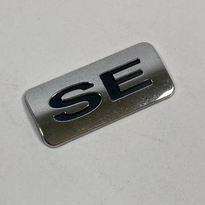 Ford Focus ZX4 SE 2000-2011 emblema logotipo insignia símbolo maletero trasero B2728 cromo Foto 1 de 4