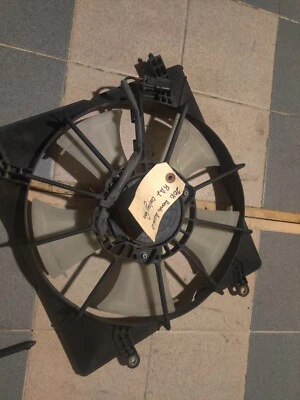 Conjunto de motor ventilador de refrigeración radiador Honda Accord 2008-2010 19015-R70-A01 OEM Foto 1 de 3