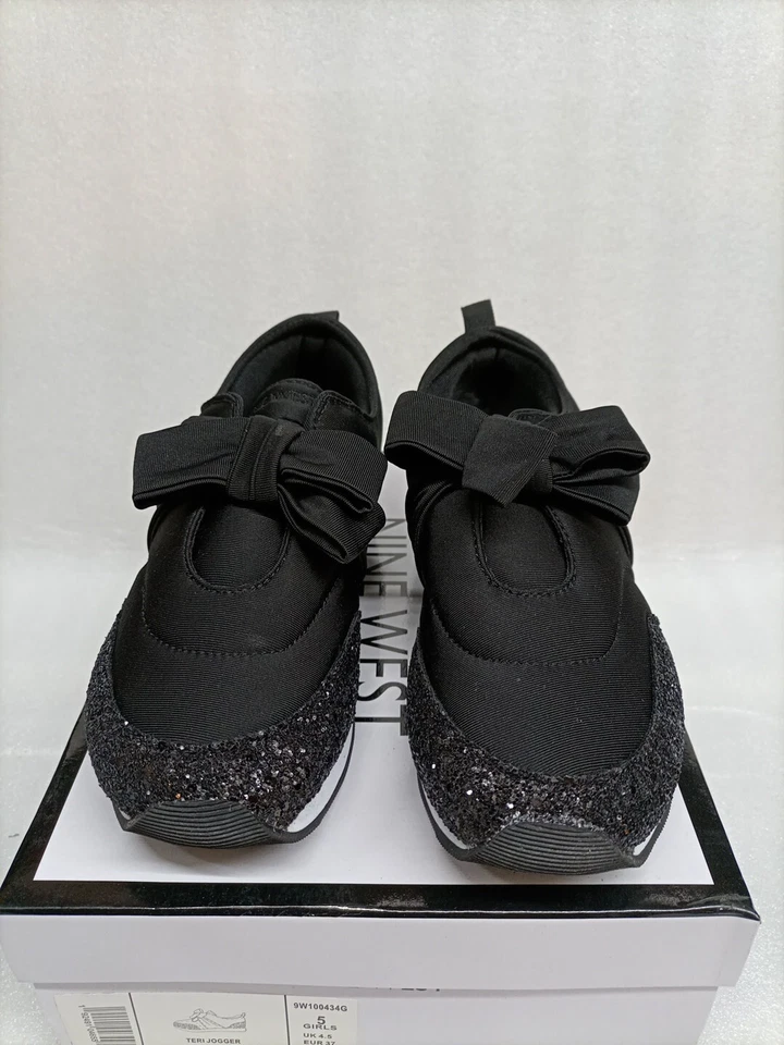 Jogger Nine West Teri negro para niñas talla 5 Foto 1 de 4