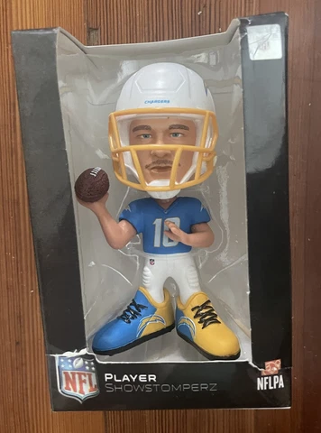 Justin Herbert Los Angeles Chargers Vinyl Showstomperz 4.5 inch Bobblehead NFL Cover