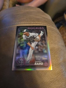 Daniel Bard 2024 Topps #320 Rainbow Foil Colorado Rockies - Picture 1 of 2