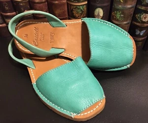 CASTELL Menorca Women’s Aqua Leather Peep Toe Slingback Flat Sandals Size 36 - Picture 1 of 7