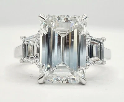Anillo de diamantes cultivados en laboratorio corte esmeralda platino E VS1 4,60 quilates certificado IGI talla 8 Foto 1 de 4