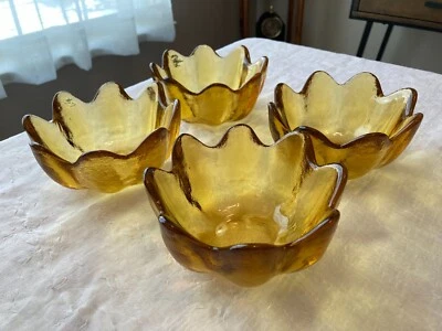VTG Yellow Amber Glass Lotus Flower Bowls Scalloped Edge 5.5" Set of 4 Glows  - Image 1 of 4