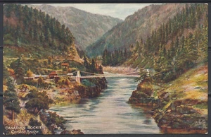 1900s Canadian Rockies ~ Cariboo Bridge, Fraser Canyon~ Tuck Oilette Antique Art - Imagen 1 de 2
