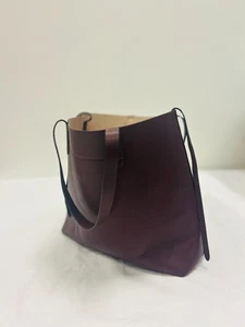 Bolso de Mano Cuyana Borgoña Púrpura Completo Cuero Guijarro Estructurado Parte Superior Abierta Nuevo sin Etiquetas - Imagen 1 de 6