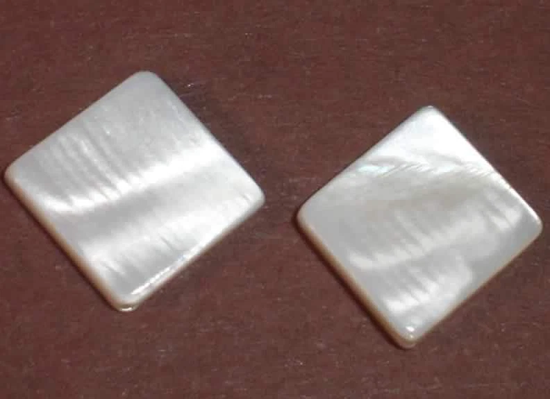 Perlmutt - Rhombus. Perlen.  8x3mm. Weiß. Strang - Bild 1 von 1