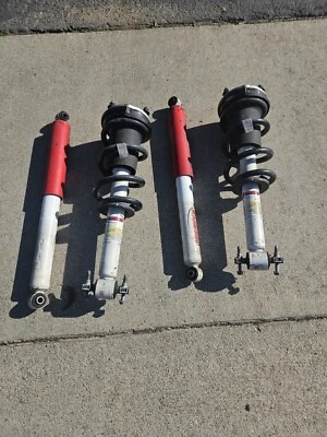 Rancho 前支柱和后减震器 2019 - 2024 雪佛兰 Silverado 1500 — 第 1/4 张图片